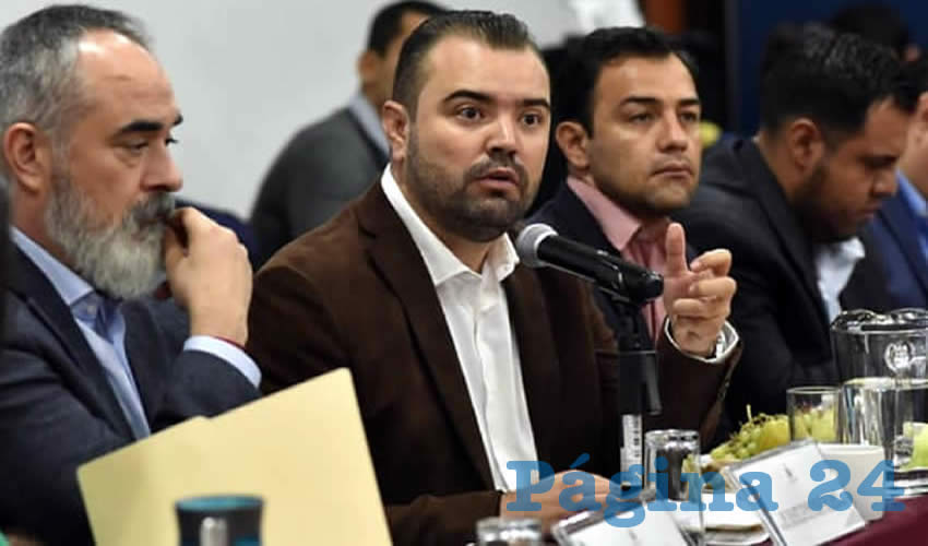 El diputado por el PRD explicó que este delito se entendería cuando una persona plantea para ella u otra tener relaciones sexuales a cambio de estar en una circunstancia para obtener beneficio aprovechándose de una necesidad, como en la escuela o el trabajo/Foto: Francisco Tapia 