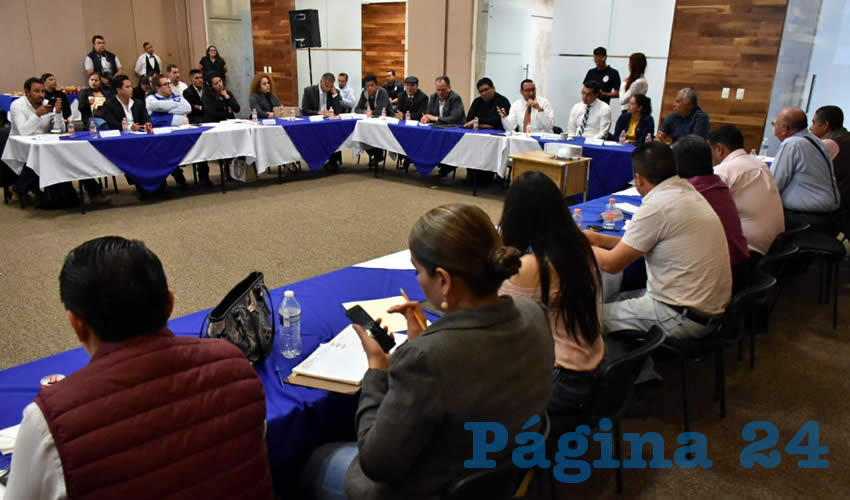 Dentro de la formación se orienta a los responsables de los municipios sobre los esquemas para la evaluación de las políticas sociales que darán mejores resultados