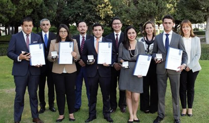 Delia Vanessa Barraza Rodr&iacute;guez, Gabriel Dom&iacute;nguez Barrios, Luis Eduardo Esparza Seraf&iacute;n, de la Facultad de Derecho; Mariana Gumucio Cusicanqui de Pedagog&iacute;a; y Juli&aacute;n Mart&iacute;nez L&oacute;pez de Mercadotecnia