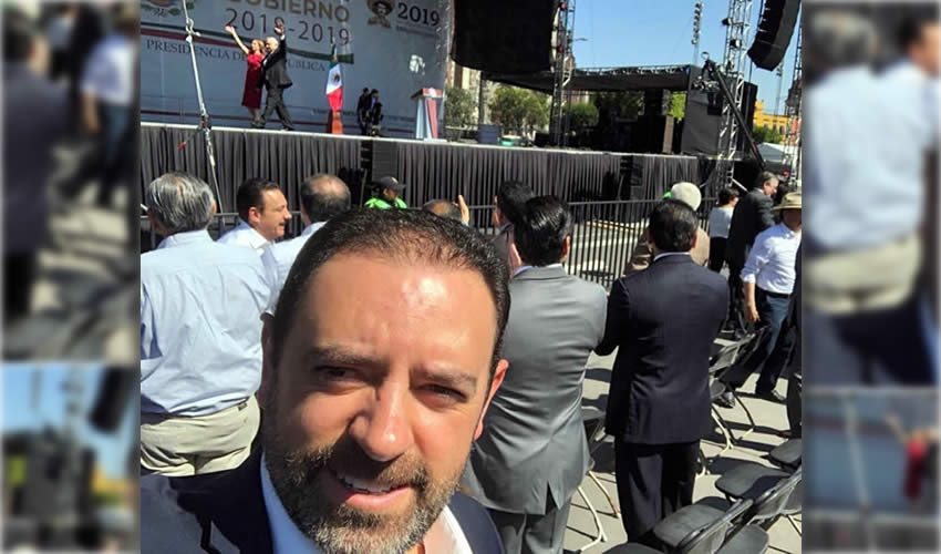 Y Tello se tomó una selfie