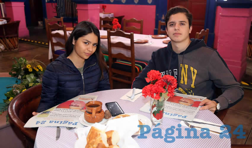 En La Saturnina compartieron el pan y la sal Vianney Pasillas Ramírez y César Eduardo Jiménez Hurtado