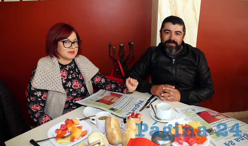 En el restaurante Mitla almorzaron Sandra Yarit Esparza Pérez y Eduardo Meléndez Murillo