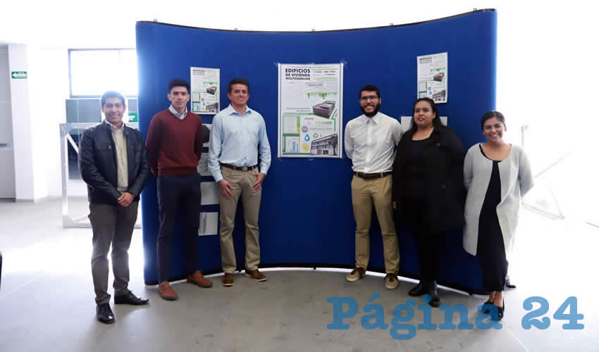 El decano del Centro de Ciencias del Diseño y de la Construcción, el maestro Omar Vázquez Gloria, felicitó a los alumnos próximos a finalizar con su formación en la UAA