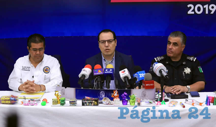 Los elementos policíacos estarán apoyando los trabajos de búsqueda, localización y decomiso de pirotecnia, a la par de sus labores normales de vigilancia y prevención