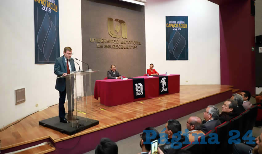 El 83% del personal administrativo sindicalizado y de confianza de la Universidad Autónoma de Aguascalientes, fue partícipe de las 138 capacitaciones, 10 adiestramientos y 76 cursos