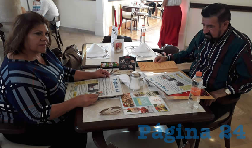 Mar&iacute;a Dom&iacute;nguez y Miguel L&oacute;pez compartieron el pan y la sal en el restaurante Sanborns