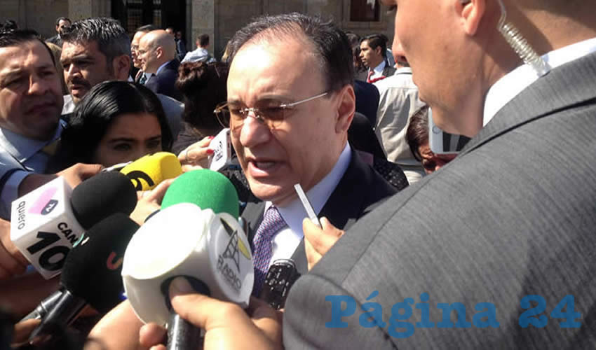 “Van a llegar la primera semana de enero, que apenas está concluyendo su curso, y así, de manera progresiva según vayan egresando nuevos elementos de la Guardia Nacional iremos fortaleciendo su presencia hasta completar muy prontamente los 3 mil 600 que tenemos comprometidos para Jalisco”, explicó el secretario de Seguridad federal/Foto: Rafael Hernández Guízar