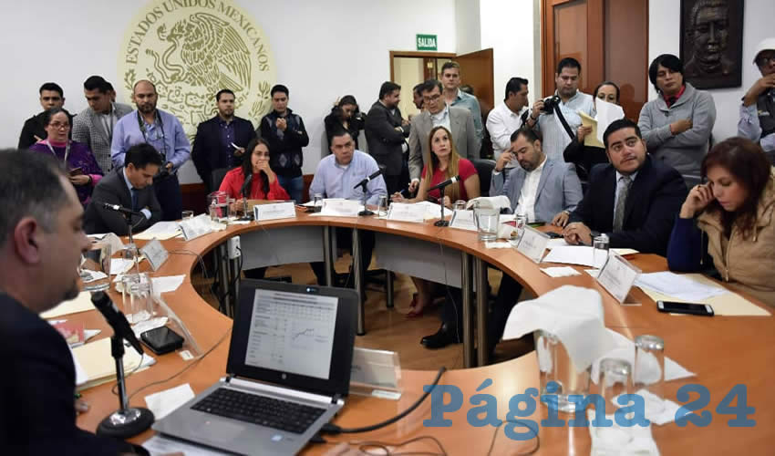 En la Junta de Coordinación Política del Poder Legislativo se discutió el proyecto de preosupuesto para el Congreso; se dijo que con el recurso asignado se cubre “lo mínimo en términos operativos”, por lo que de no obtener más dinero, quedarían “muchas cosas pendientes”/Foto: Francisco Tapia