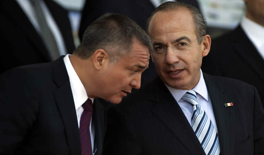 Genaro Garc&iacute;a Luna -quien tambi&eacute;n fue jefe de la Agencia Federal de Investigaci&oacute;n en el sexenio de Vicente Fox- es acusado por la fiscal&iacute;a federal de Brooklyn de tres cargos de asociaci&oacute;n il&iacute;cita para el tr&aacute;fico de coca&iacute;na con el C&aacute;rtel de Sinaloa y de mentir en declaraciones (Foto: Cuartoscuro)