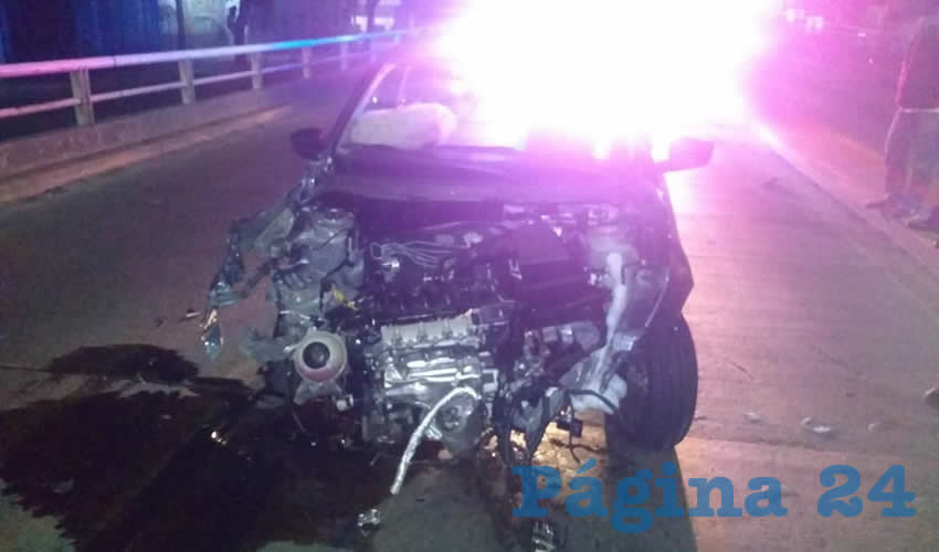 El accidente ocurrió en el puente de avenida Aguascalientes sur, a la altura del fraccionamiento México