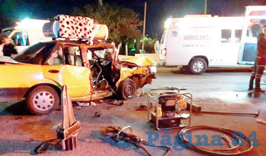 El accidente sucedió en la carretera Guadalajara-Ameca, a la altura de la delegación Buenavista, del municipio de San Martín Hidalgo/Fotos: Especial
