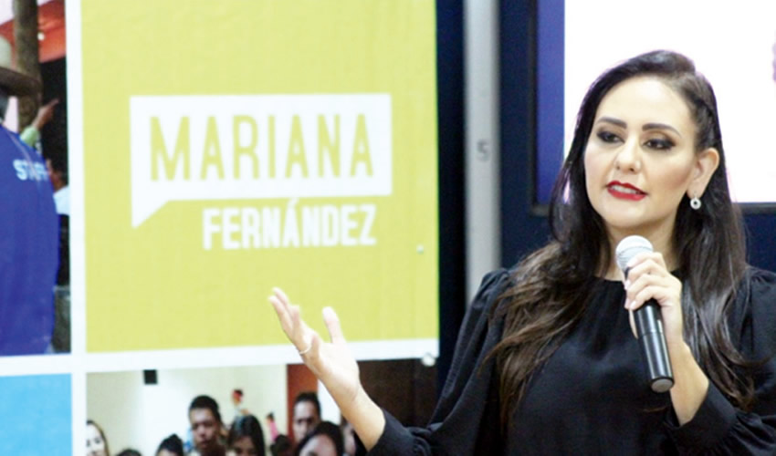 Mariana Fernández Ramírez, coordinadora de los diputados locales del PRI en el Congreso de Jalisco y prima del gobernador Enrique Alfaro, fue asaltada anoche junto contra otras 30 personas mientras se encontraban en una fiesta privada, en Guadalajara/Foto: Especial
