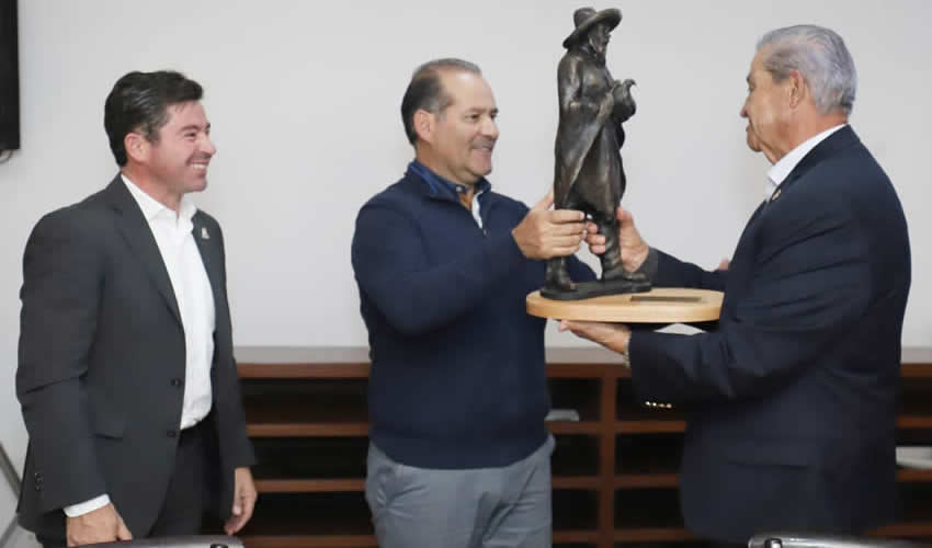 El trabajo coordinado se seguir&aacute; viendo reflejado en pr&oacute;ximos festivales, como el Serial de Novillada y el Serial Taurino de la Feria Nacional de San Marcos 2020