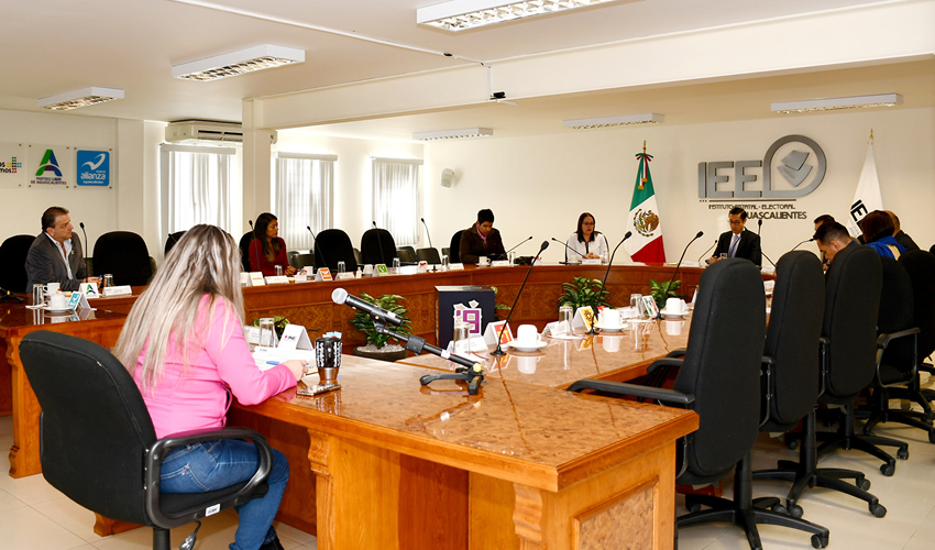 Consejo general del IEE (Foto: Archivo)
