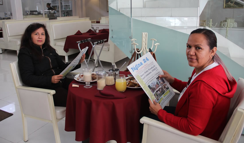 Estela Ramírez de Martínez y Leticia Viramontes desayunaron en el restaurante Campo Amor