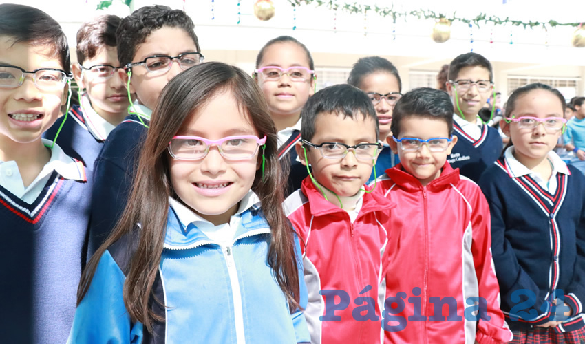 Personal especializado ofreció revisión optométrica a niñas, niños y jóvenes de educación básica