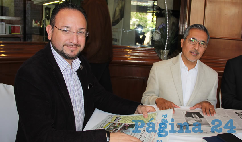 En el restaurante La Rueda compartieron el pan y la sal Aldwin Ramírez Madrid, representante de la Asociación de Hoteles y Moteles en Aguascalientes; y Alfonso Linares Medina, representante de la Asociación de Comerciantes del Centro (Acocen)