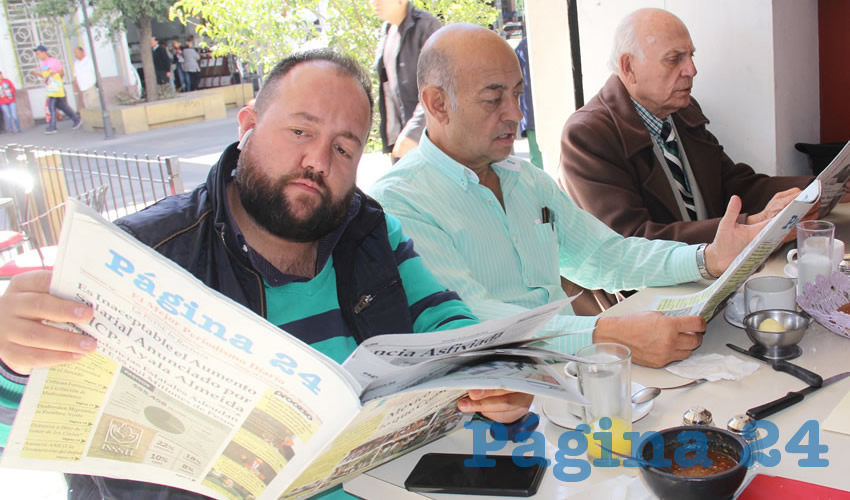 Francisco González Hermosillo, Miguel Ángel González Gómez y Víctor Manuel González Gómez desayunaron en el restaurante Mitla