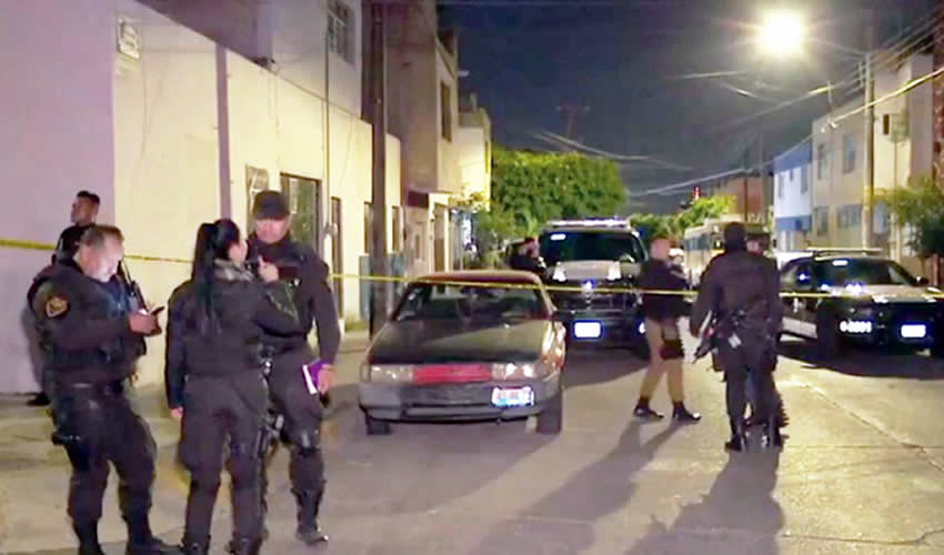 La ejecución se registró en la calle Cerro del Tequila y Sierra Madre; los amigos del infortunado, al presenciar la agresión, llamaron al 911/Foto: Especial