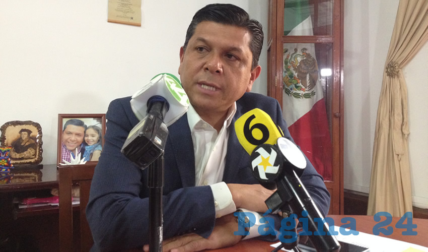 “El PAN ha sido muy claro y muy firme en su postura, el PAN defiende la vida desde su concepción hasta la muerte natural”, refirió el diputado Gustavo Macías Zambrano/Foto: Rafael Hernández Guízar