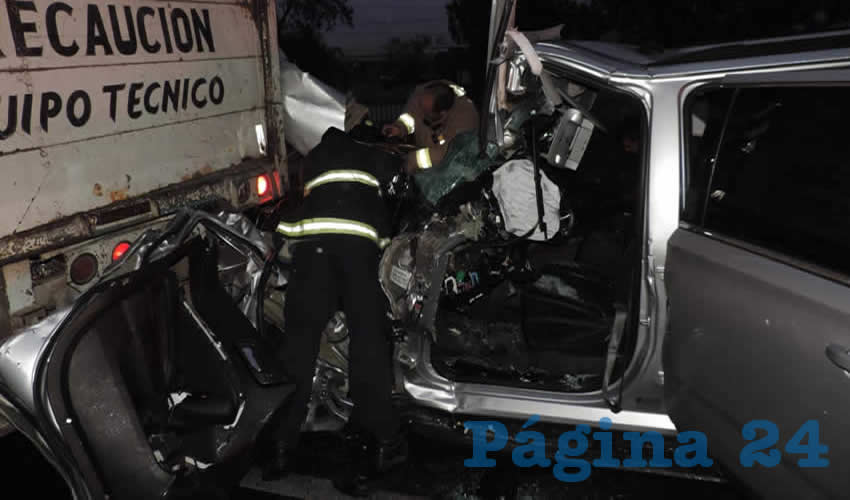 Margarito “N” “N”, de 52 años de edad, sufrió graves heridas al estamparse por alcance contra un camión torton