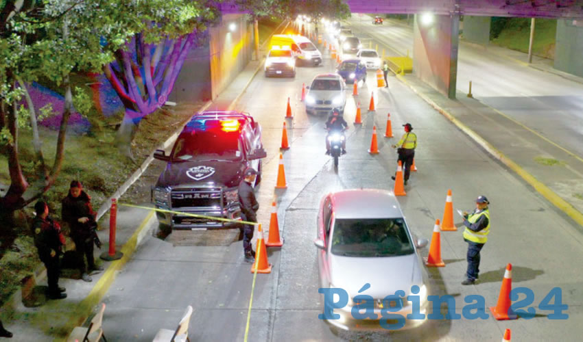 La Comisaría de la Policía Vial incrementó los módulos de alcoholimetría para reforzar el programa durante esta temporada en que muchas personas conducen borrachas/Fotos: Cortesía