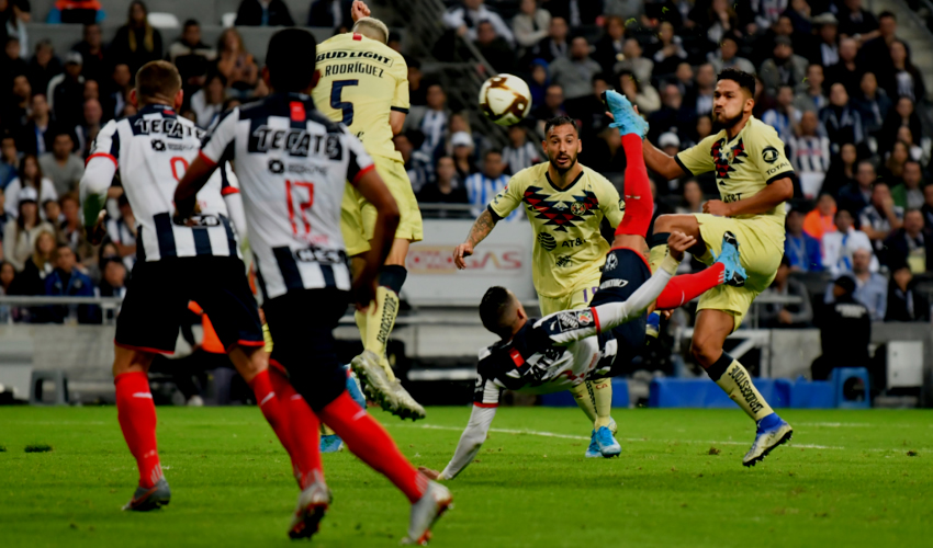 Golazo de chilena en la final (Foto: Cortesía/Liga BBVA MX)