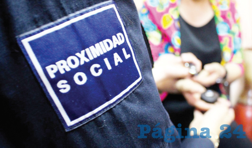 Según se dijo, los policías de Zapopan tienen establecida una actuación de máximo de 6 minutos para que una patrulla llegue hasta con la mujer que se encuentre en una situación de riesgo, y que haya apretado el botón de su “Pulso de Vida”/Foto: Cortesía