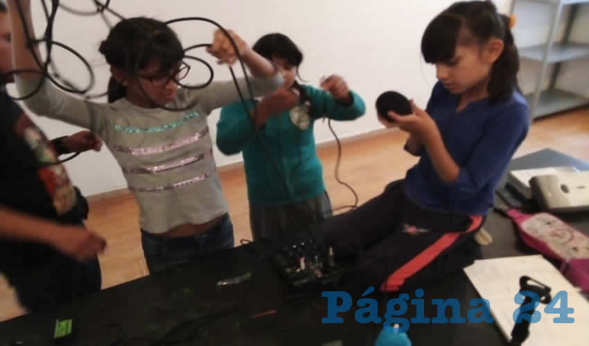 El semillero creativo se conforma de ni&ntilde;as y ni&ntilde;os que fueron invitados de manera directa, en escuelas y centros comunitarios