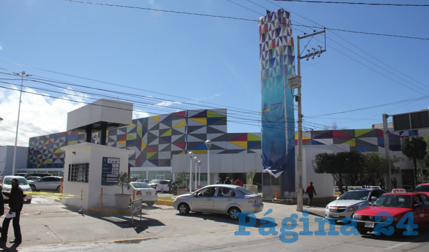 Miles de personas acudieron desde este jueves a cumplir con el pago, principalmente, del predial, gracias a las facilidades que brinda este nuevo centro