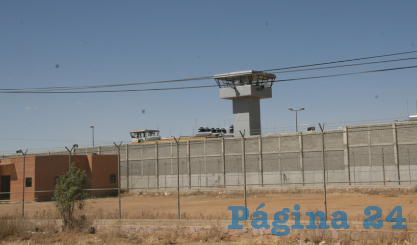 El Centro Regional de Reinserción Social (Cerereso) Varonil de Cieneguillas presenta varias deficiencias como el autogobierno o el cogobierno de los reos según el Diagnóstico Nacional de Supervisión Penitenciaria correspondiente a 2019 que fue elaborado por la Comisión Nacional de Derechos Humanos (CNDH) (Foto Rocío Castro Alvarado)