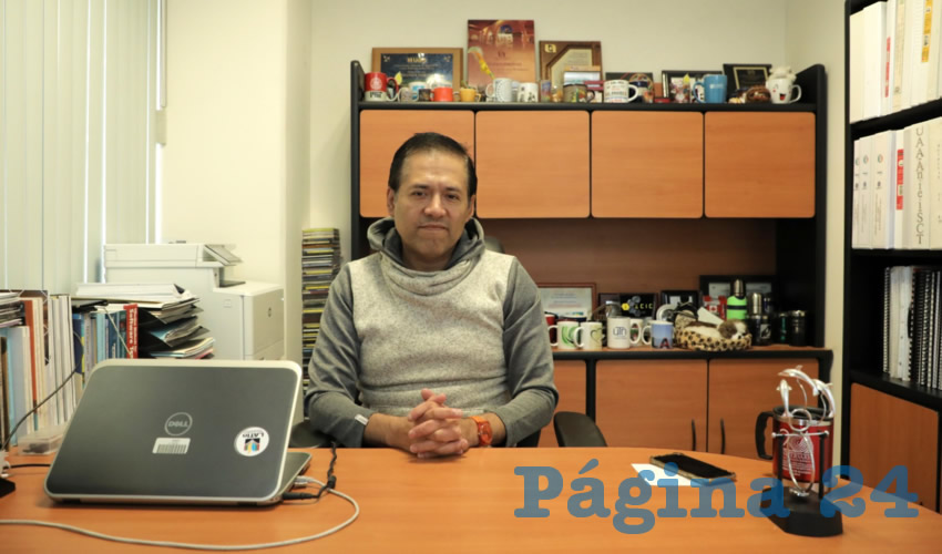 Francisco Javier Álvarez Rodríguez, profesor investigador del Departamento de Ciencias de la Computación del CCB