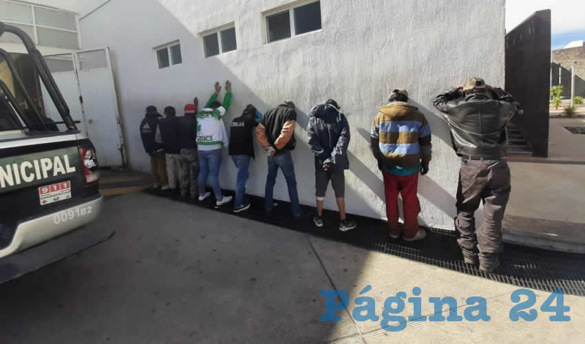En la imagen, los nueve detenidos por polic&iacute;as preventivos el pasado s&aacute;bado en la colonia 2 de Octubre