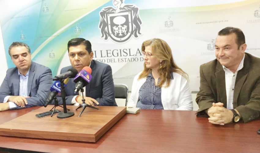 La bancada del PAN en el Congreso de Jalisco exigió al gobernador Enrique Alfaro “acciones concretas y efectivas para el combate a la inseguridad”, pues avalaron los recursos y las reformas necesarias para la Policía Metropolitana, hace ya cuatro meses, y ésta no se ha implementado/Foto: Archivo Página 24