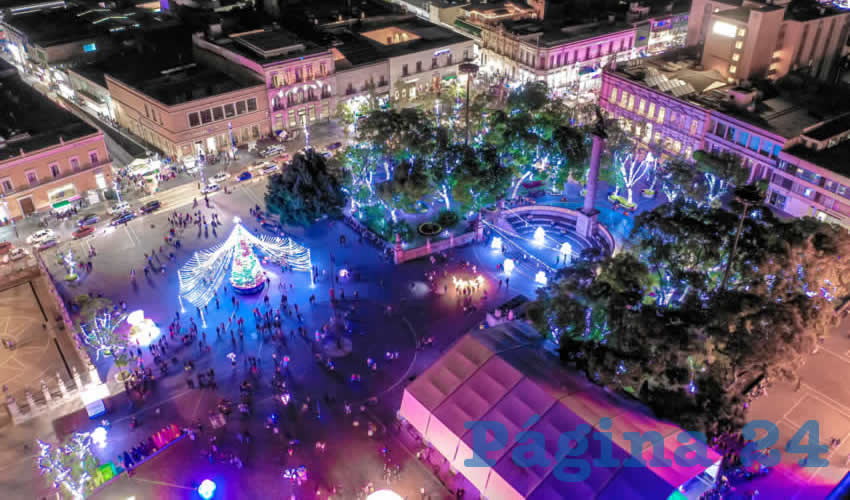 Se brind&oacute; a la ciudadan&iacute;a atractivos espacios p&uacute;blicos adornados con luces y figuras navide&ntilde;as, fomentando la convivencia y la uni&oacute;n social