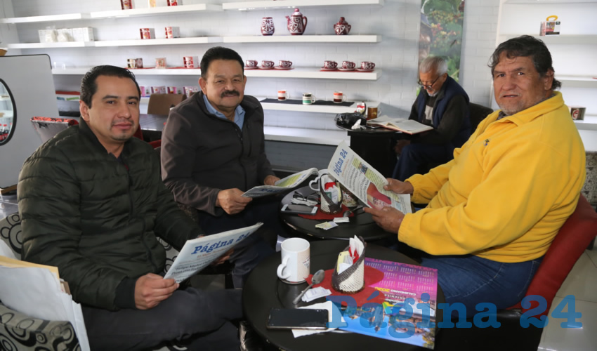 En Café San Marcos departieron Daniel Alvarenga Cruz, Raúl Ruiz Dondiego y Apolonio Caldera
