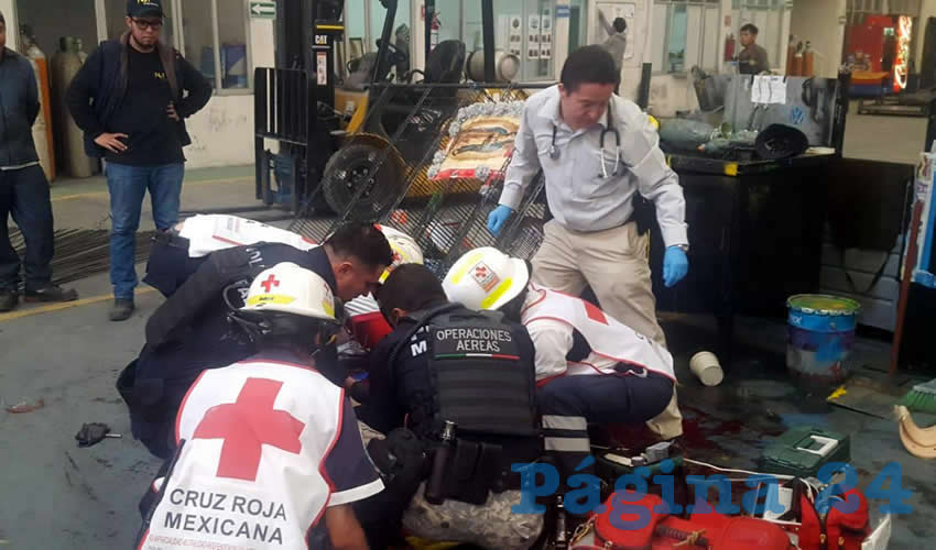 Socorristas encontraron a Juan Diego cuando aún vivía, pero poco después falleció en el mismo sitio del accidente