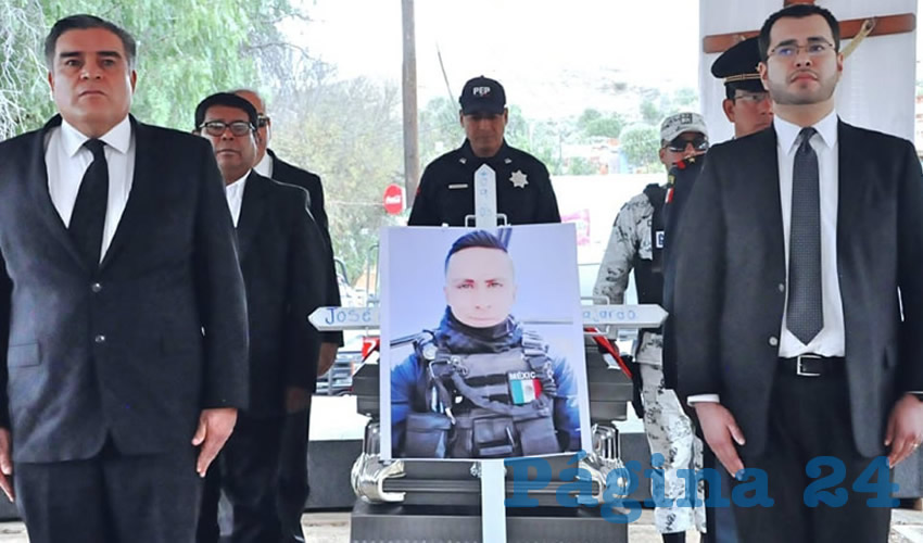 El homenaje se celebró la tarde de este domingo en la comunidad de origen de este agente