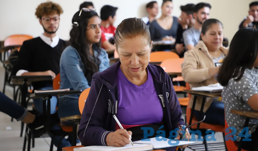 Aunque el promedio de edad de quienes reciben asesorías oscila entre los 26 años, cualquier persona que desee concluir su educación básica puede acudir