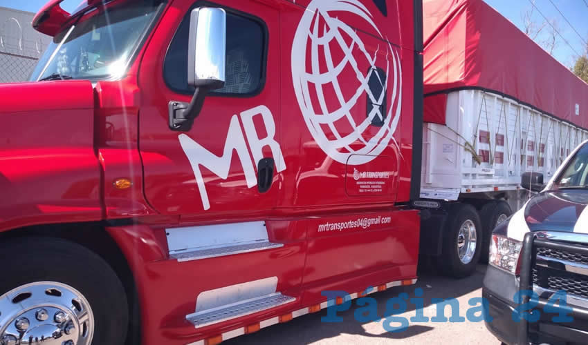 El tractocami&oacute;n fue localizado en la carretera federal 45 norte, en Cos&iacute;o