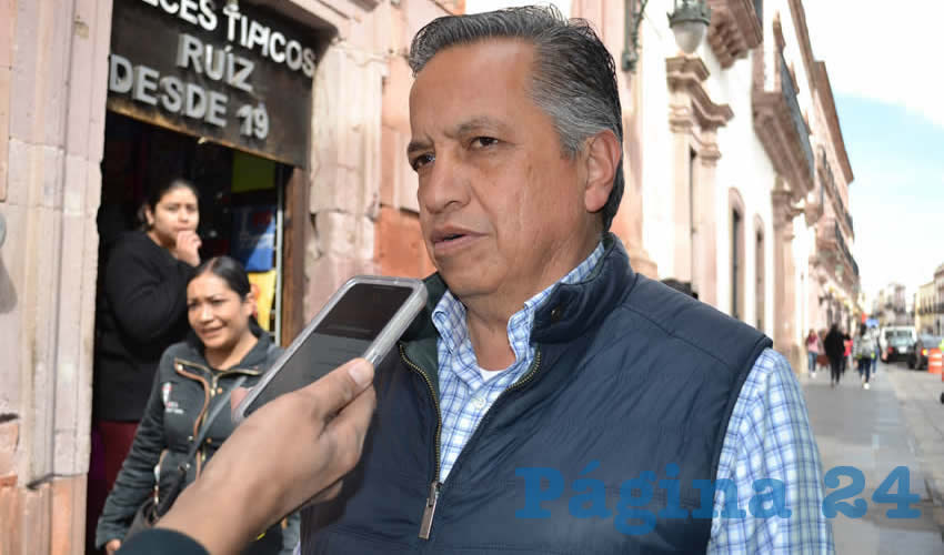 Gustavo Fernández, gerente de Maxibus Zacatecas, es urgente que aumente la promoción turística de la capital frente a la competencia de más destinos que se comparan con la entidad (Foto Merari Martínez)