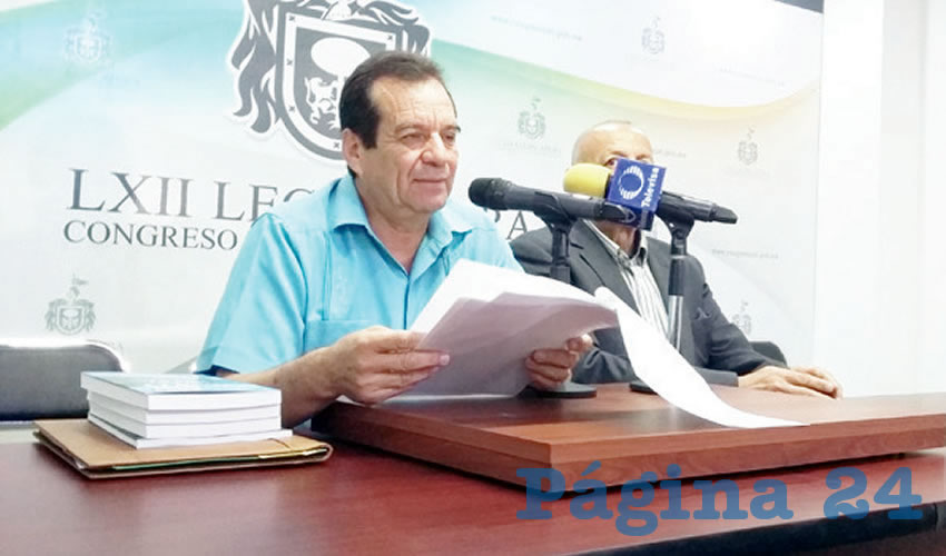 El diputado por el PT local llamó también a sus compañeros en el legislativo a retomar las mesas de trabajo con organizaciones de adultos mayores, con el objetivo de lograr la gratuidad del transporte público para este sector/Foto: Francisco Tapia