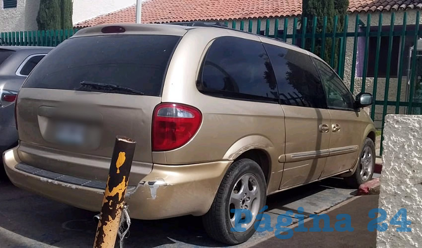 En esta camioneta, J. Santos &ldquo;N&rdquo; &ldquo;N&rdquo; fue llevado de urgencia a un hospital, pero fue imposible salvarlo de la muerte