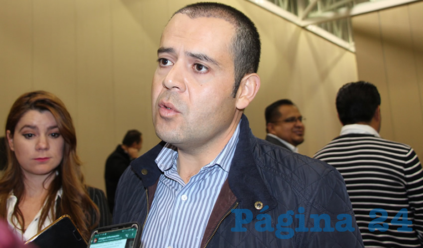 Ulises Mejía Haro, comentó que no hay ningún fraude ya que el problema que se tuvo fue el pago de una rueda de prensa que hizo el director Jesús Arreola con algunos participantes. (Foto Rocío Castro)