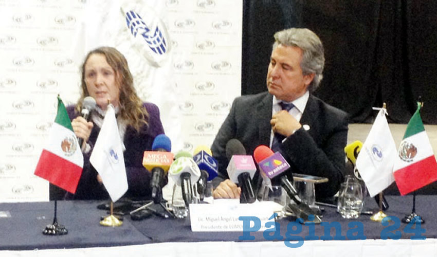 Miguel Landeros, del Consejo Mexicano de comercio Exterior, señaló que si la razón y la ley asiste a los ejidatarios, debe pagárseles por sus terrenos lo más pronto posible, pues el hecho de que el estacionamiento del aeropuerto esté tomado, afecta la imagen de Guadalajara y genera desconfianza a los capitales extranjeros/Foto: Rafael Hernández Guízar