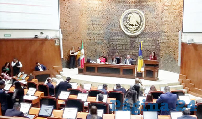 La iniciativa aprobada fue lanzada el año pasado por el gobierno del estado; con esto, se establecieron las bases para la extinción del Sistema de Agua Potable, Drenaje y Alcantarillado de Puerto Vallarta, y la forma en que se transferirá el servicio al ayuntamiento costero/Foto: Francisco Tapia