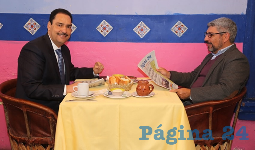En La Saturnina almorzaron Juan Antonio Martin del Campo, senador de la Rep&uacute;blica y Mauricio Cobi&aacute;n Valdivia, coordinador de Comunicaci&oacute;n Social del Congreso del Estado