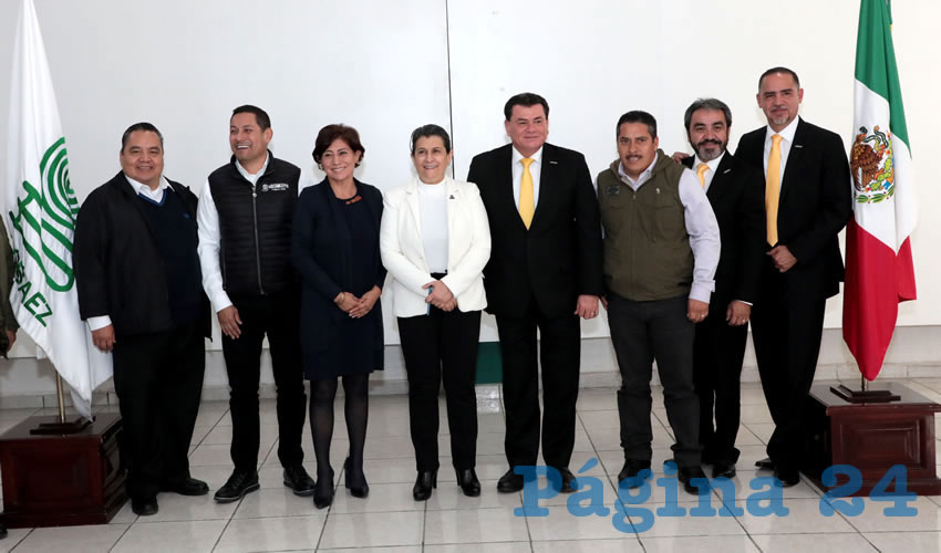 Se firmó un convenio interinstitucional con el Colegio de Bachilleres del Estado de Michoacán (COBAEM) para ofrecer esta modalidad a los estudiantes con rezago educativo