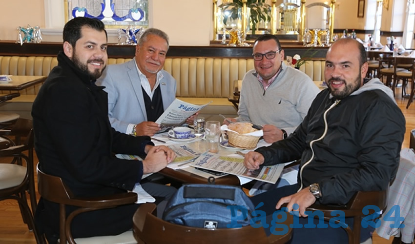 En Sanborns Francia desayunaron Antonio Amaral, Pedro Guti&eacute;rrez Romo, presidente del Consejo Coordinador Empresarial, Paulo Mart&iacute;nez L&oacute;pez, secretario de Desarrollo Social del Estado (Sedeso) y Enrique Barba L&oacute;pez, director de Combate a la Pobreza, (Sedeso) 