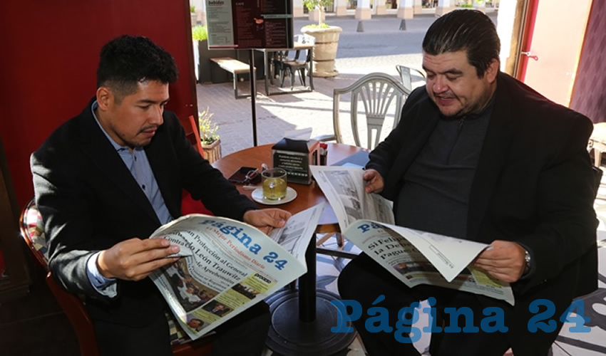 En Caf&eacute; del &Aacute;ngel departieron Sergio Reynoso Silva y V&iacute;ctor D&iacute;az de Le&oacute;n 
